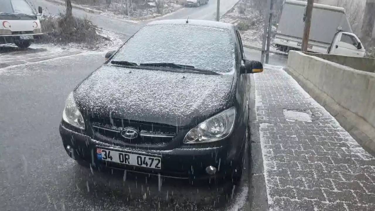 İstanbul'da kar yağışı etkili oluyor