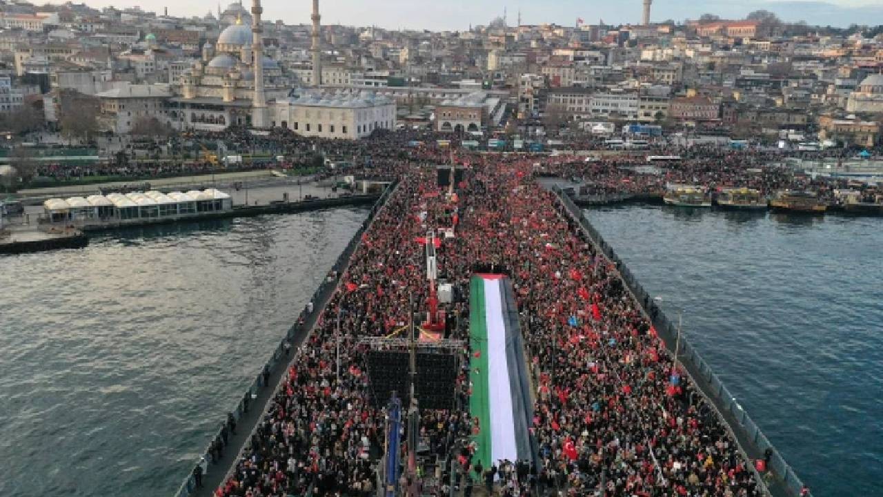 Valilik, CHP’nin Galata’daki Filistin yürüyüşüne izin vermedi