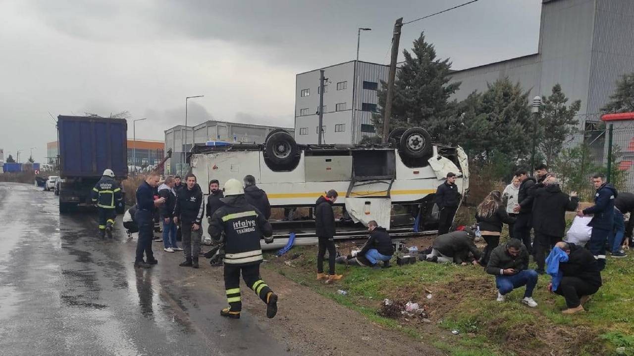 İşçi servisi minibüsü takla attı: 25 yaralı