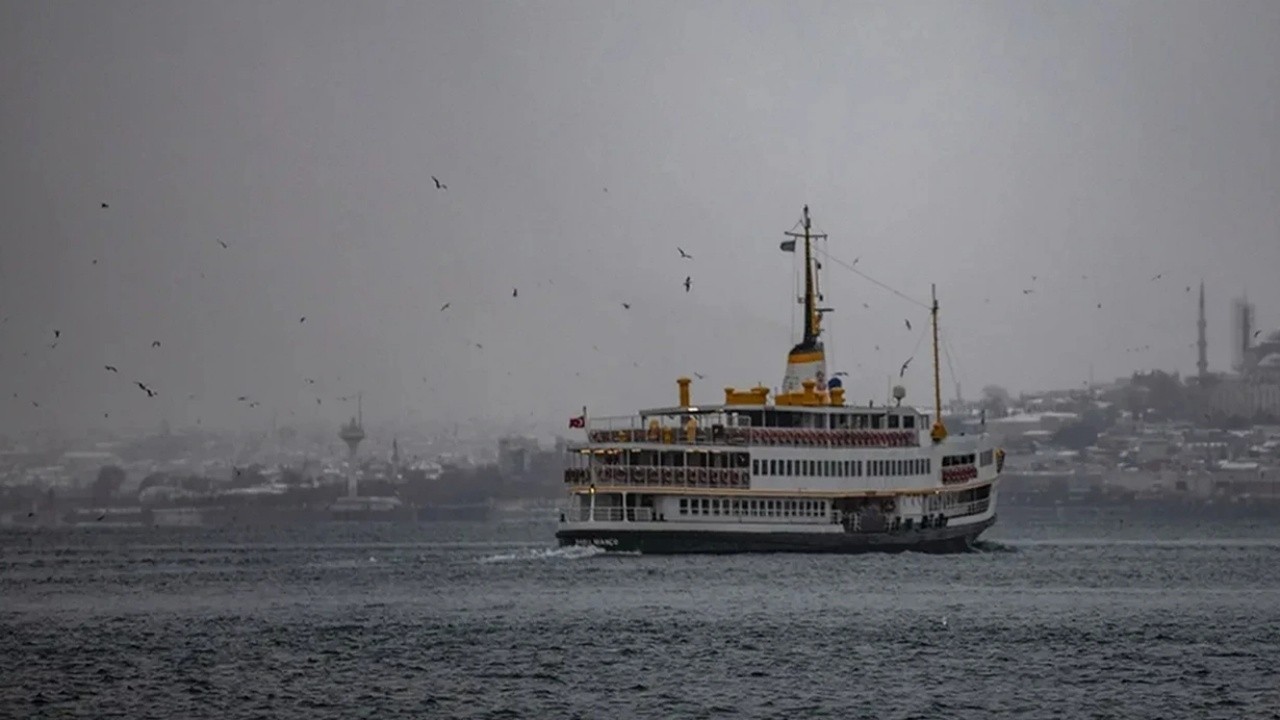 Şehir hatları ve İDO seferlerine kar engeli