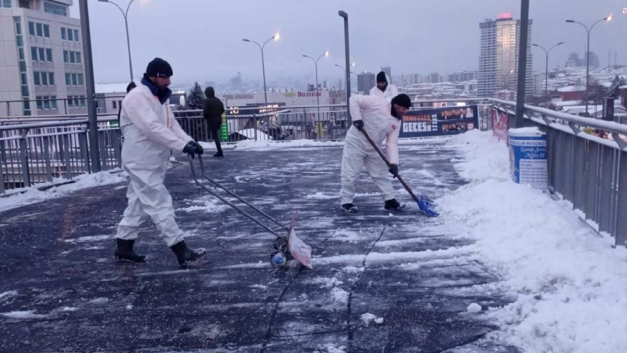 AKOM: İstanbul'da kar 40 santimetreye ulaştı