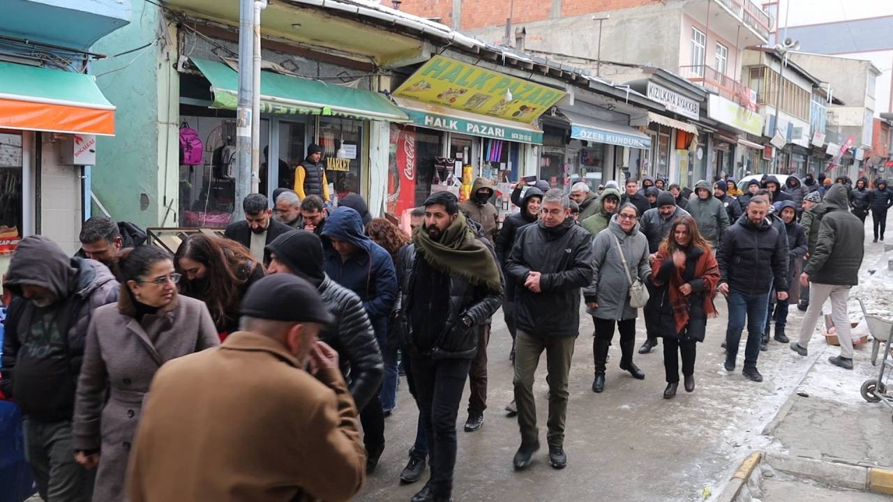 Kağızman'da kayyıma karşı yürüyüş