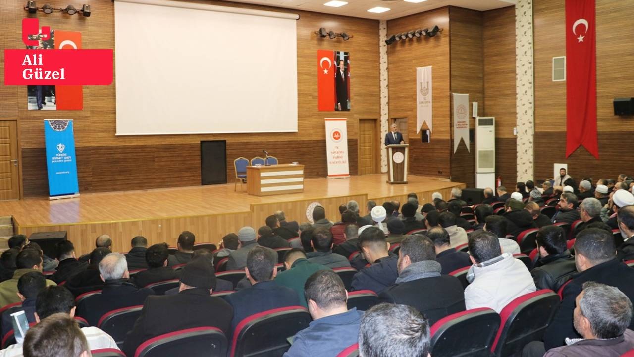 Urfa Müftülüğü'nün konferansında ateizm, deizm ve agnostizm 'sapkın inanç' olarak nitelendi