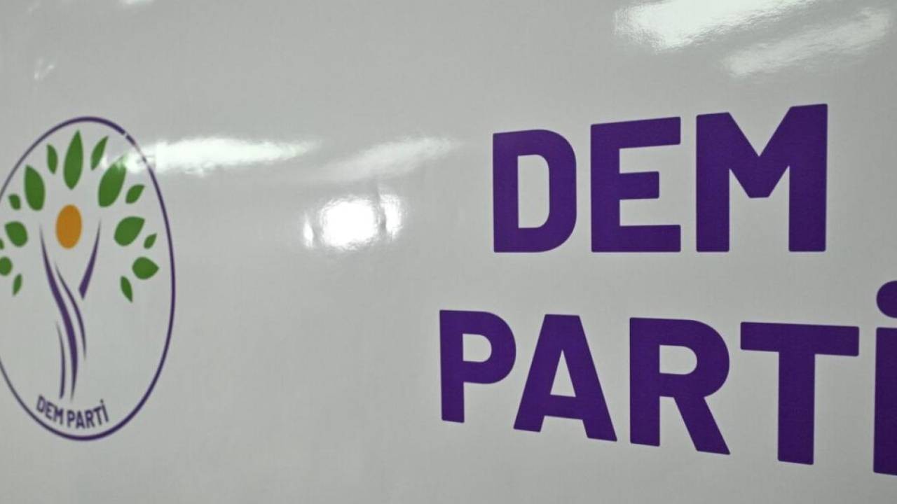 DEM Parti'den diploma tepkisi: Hak ve hukuk gaspı