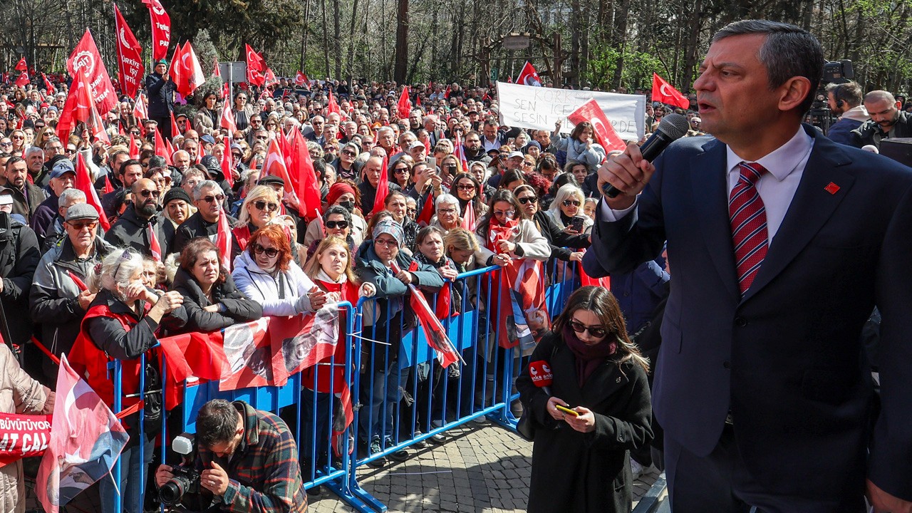 Özgür Özel: Bütün Türkiye'yi meydanlara, sokaklara davet ediyorum