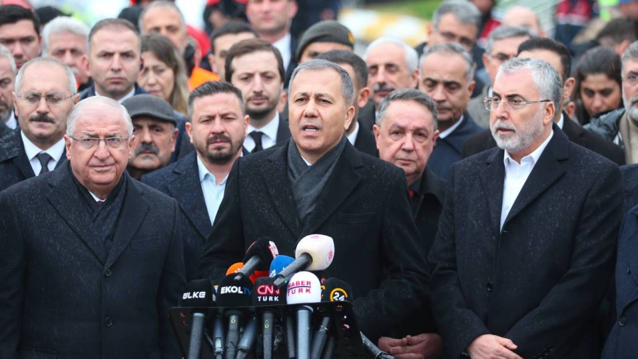 Yerlikaya depremin 13 saniye sürdüğünü açıkladı