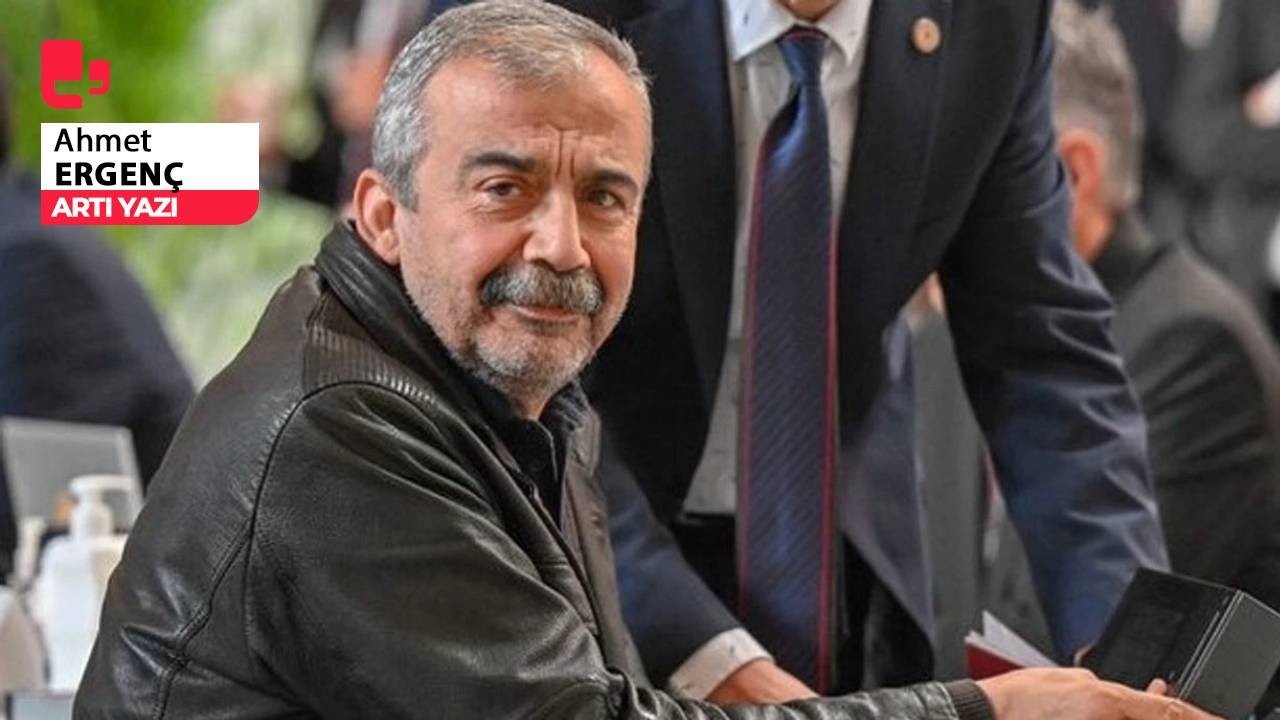 Sırrı Süreyya’ya veda: Hayat ve siyaset
