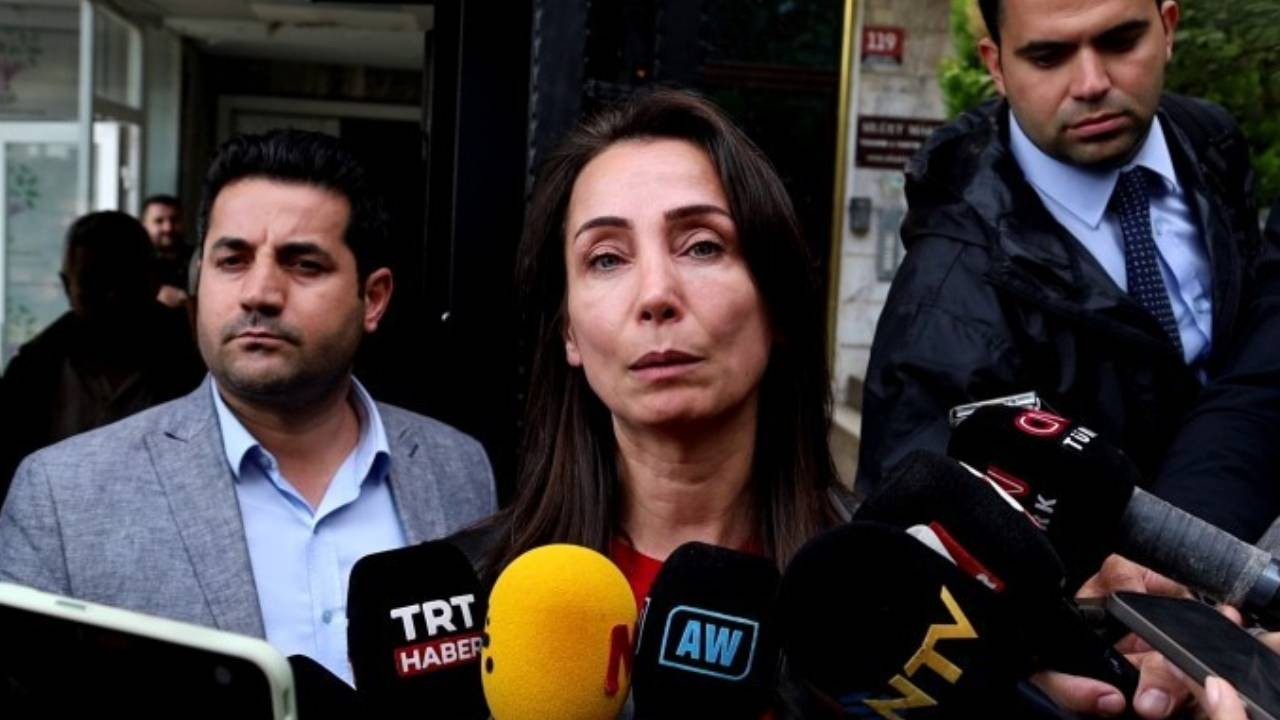 Tülay Hatimoğulları: Demokratik Cumhuriyetin yolu açılmıştır