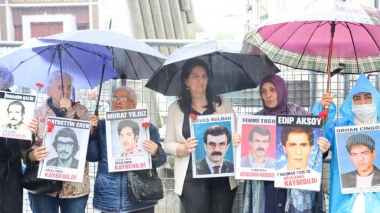 Buldan ve Tuncer Cumartesi Anneleri eyleminde: Barış olacaksa yüzleşme olmalı