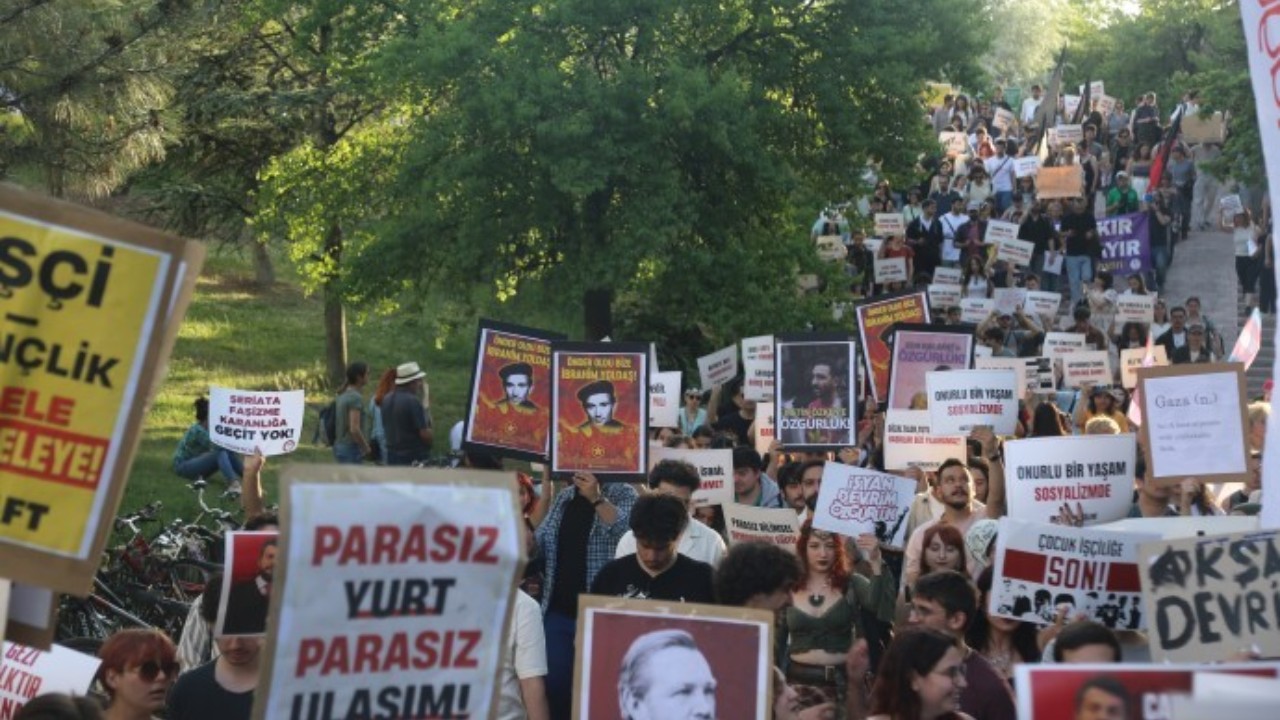 Geleneksel ‘Devrim Yürüyüşü’ gerçekleştirildi