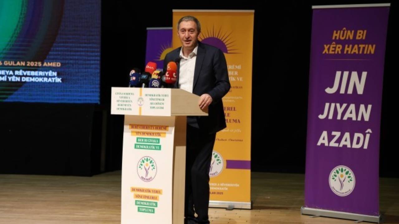 Tuncer Bakırhan: 'Danışmana danışman diyoruz. Demirtaş’a Yüksekdağ’a da siyasi tutsak diyoruz'