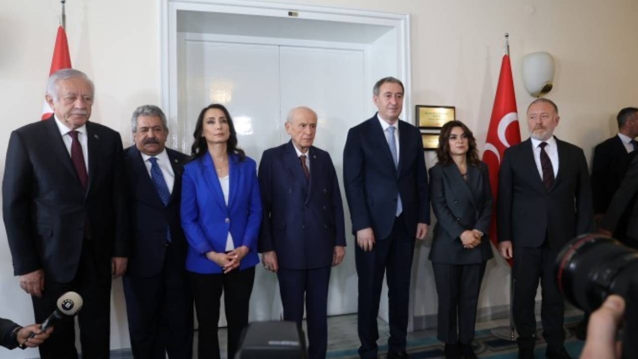 DEM Parti ile MHP Meclis'te görüştü