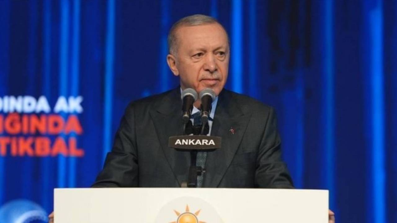 Erdoğan yeni anayasa çalışmalarının başladığını duyurdu: 10 hukukçu görevlendirilmiş