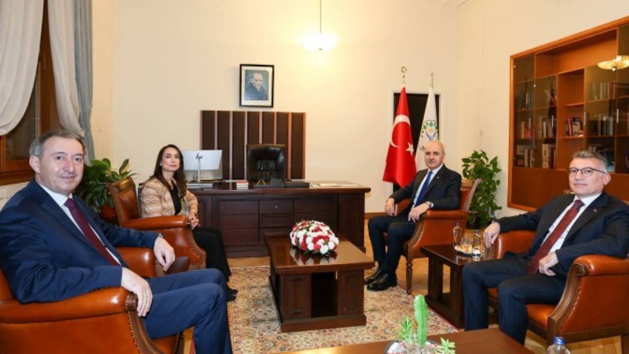 Kurtulmuş'tan siyasi partilere 'süreç' ziyareti: Bu süreç tarihi bir süreçtir