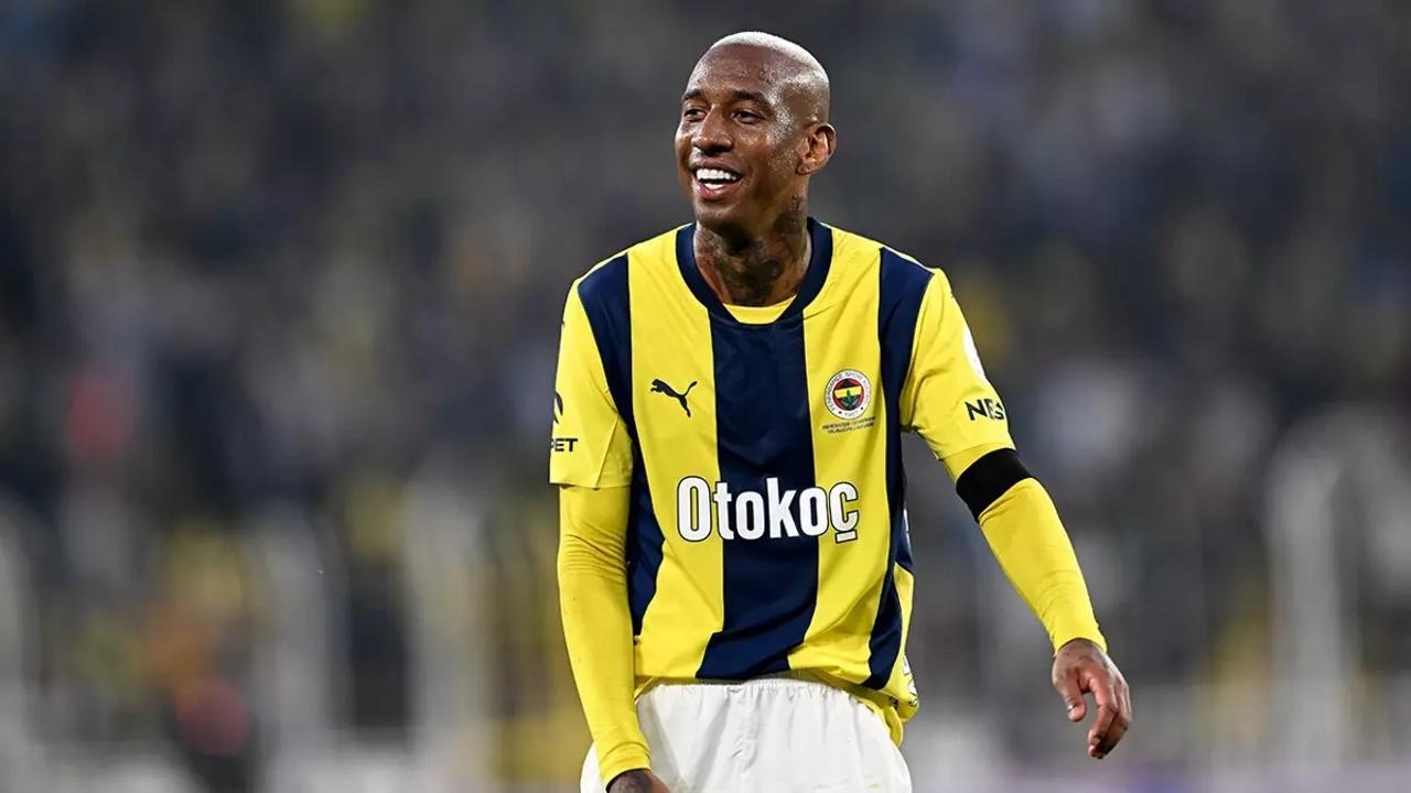 Sosyal Medya Yorumcularına Talisca'dan Sert Çıkış: "Terbiyesizler!"