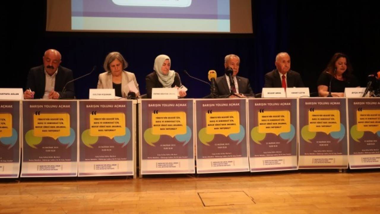 ‘Barışın Yolunu Açmak’ konferansının sonuç bildirgesi: Atılması gereken 10 acil adım sıralandı
