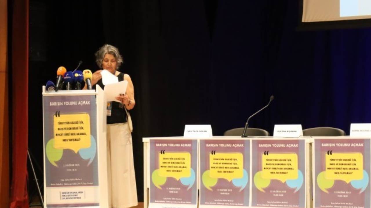 İstanbul'da 'barış' konuşuldu: Siyasi parti liderlerinden önemli mesajlar
