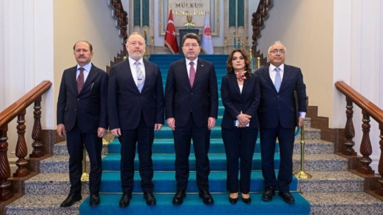 DEM Parti, Adalet Bakanı Tunç ile görüştü: Öncelik hasta tutuklular