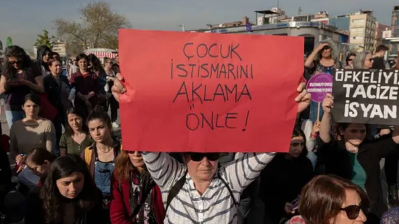 Cinsel istismar faili baba beraat etti!