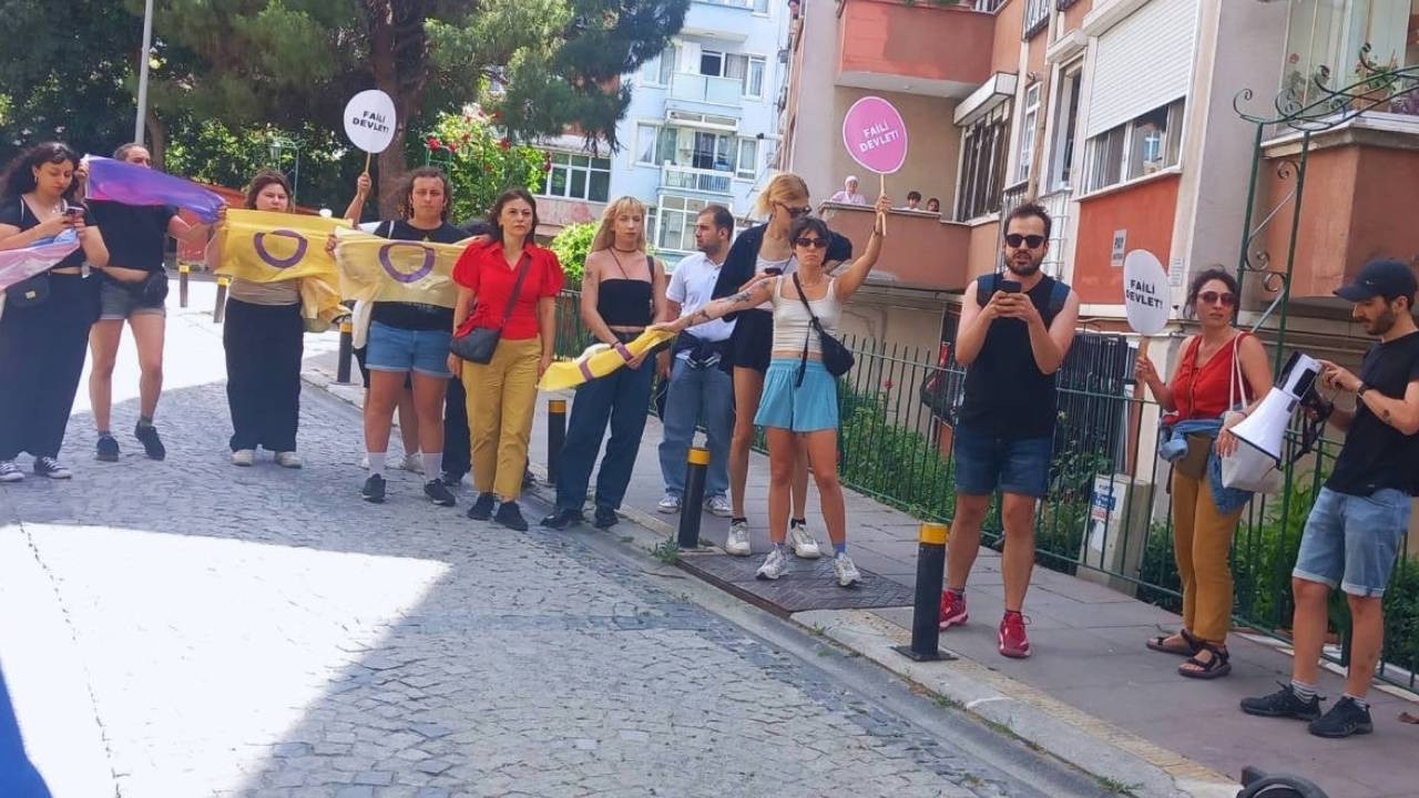 23. İstanbul Onur Yürüyüşü'ne polis müdahalesi: En az 40 gözaltı