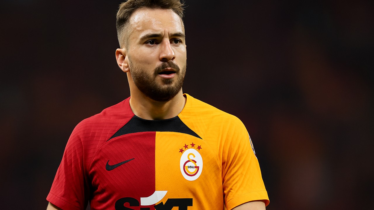 Galatasaray Menajer Kurbanı: Yunus Akgün Kulüpten Ayrılabilir
