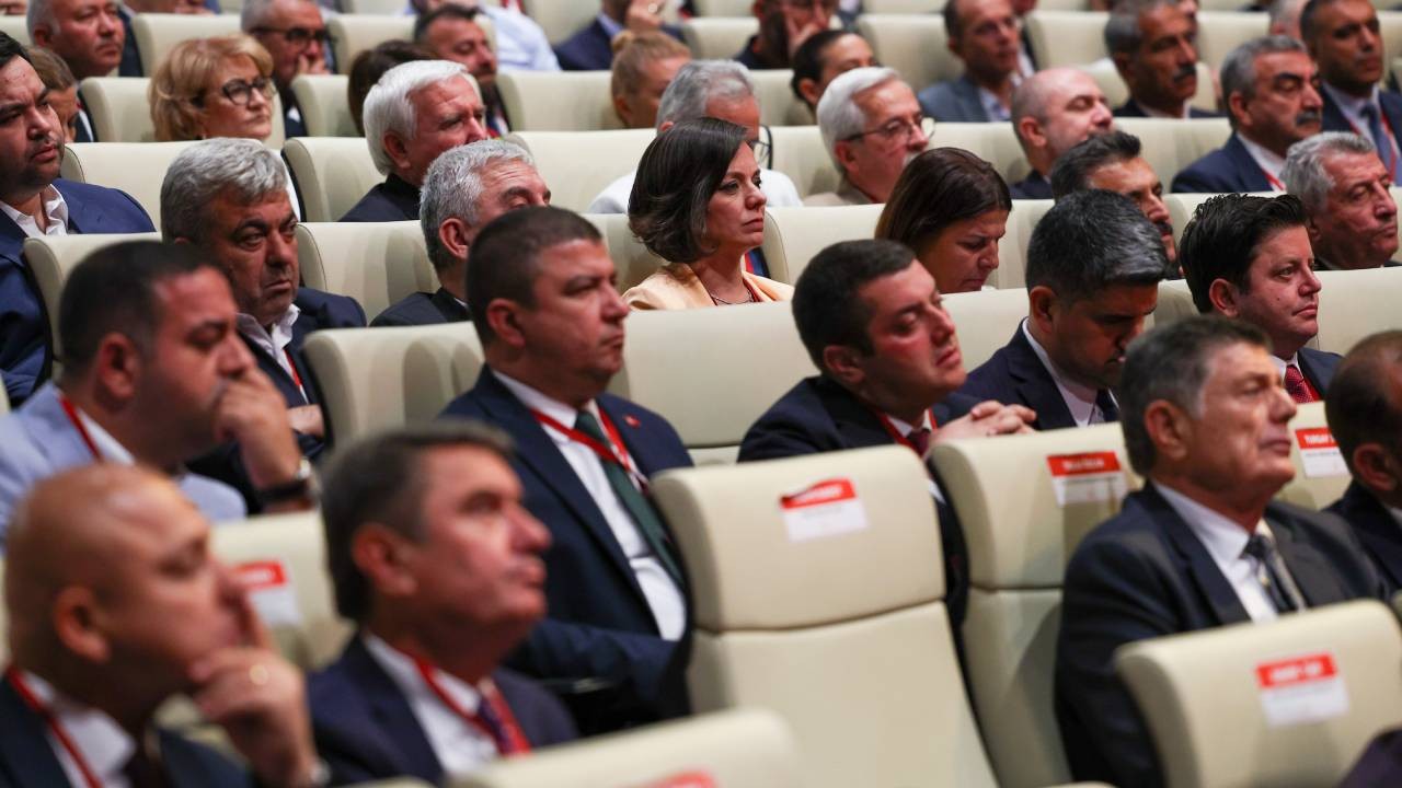 CHP'li belediye başkanları Ankara'da toplandı