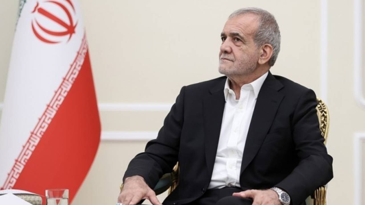 İran medyası: Pezeşkiyan İsrail saldırısında ölümden döndü