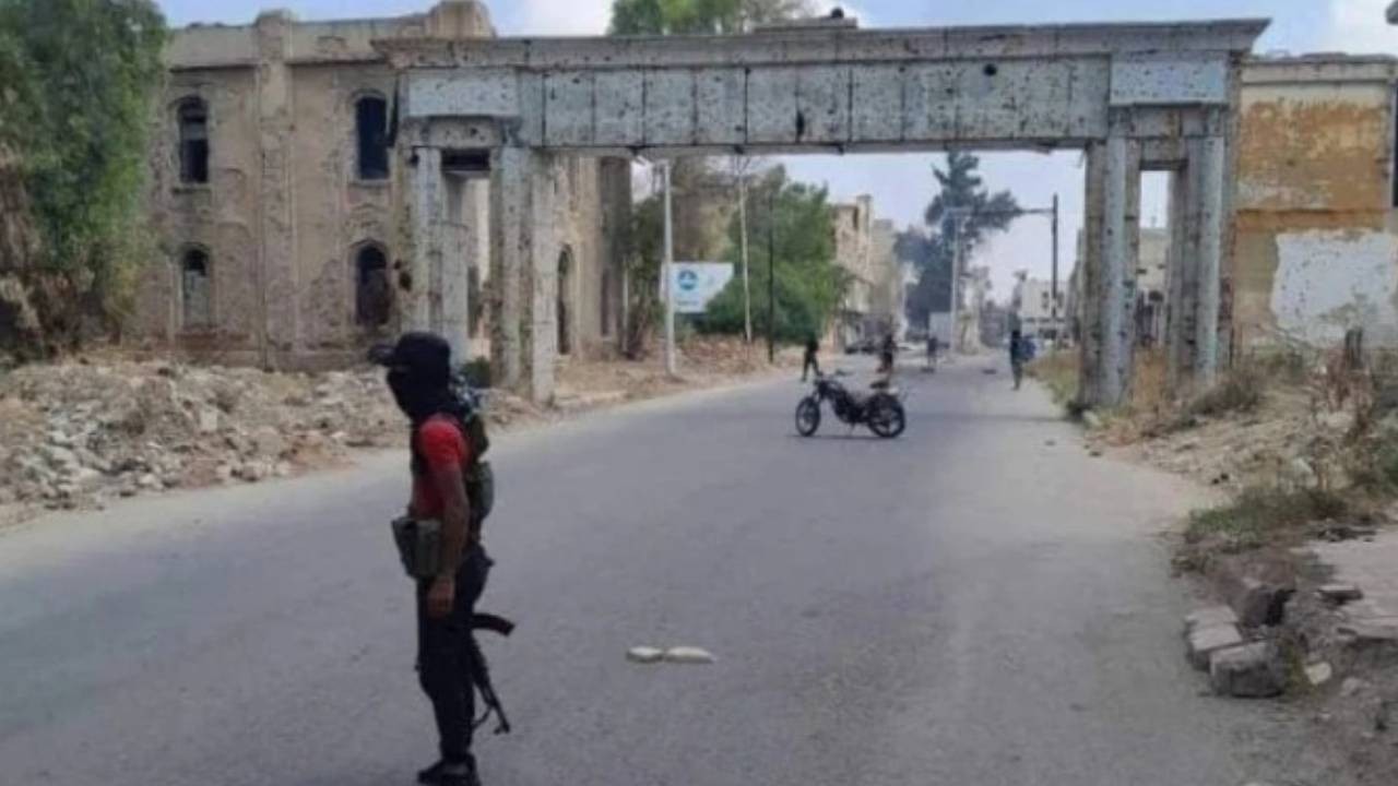 Çatışmalar şiddetleniyor: İsrail, Süveyde’de Suriye tanklarını bombaladı