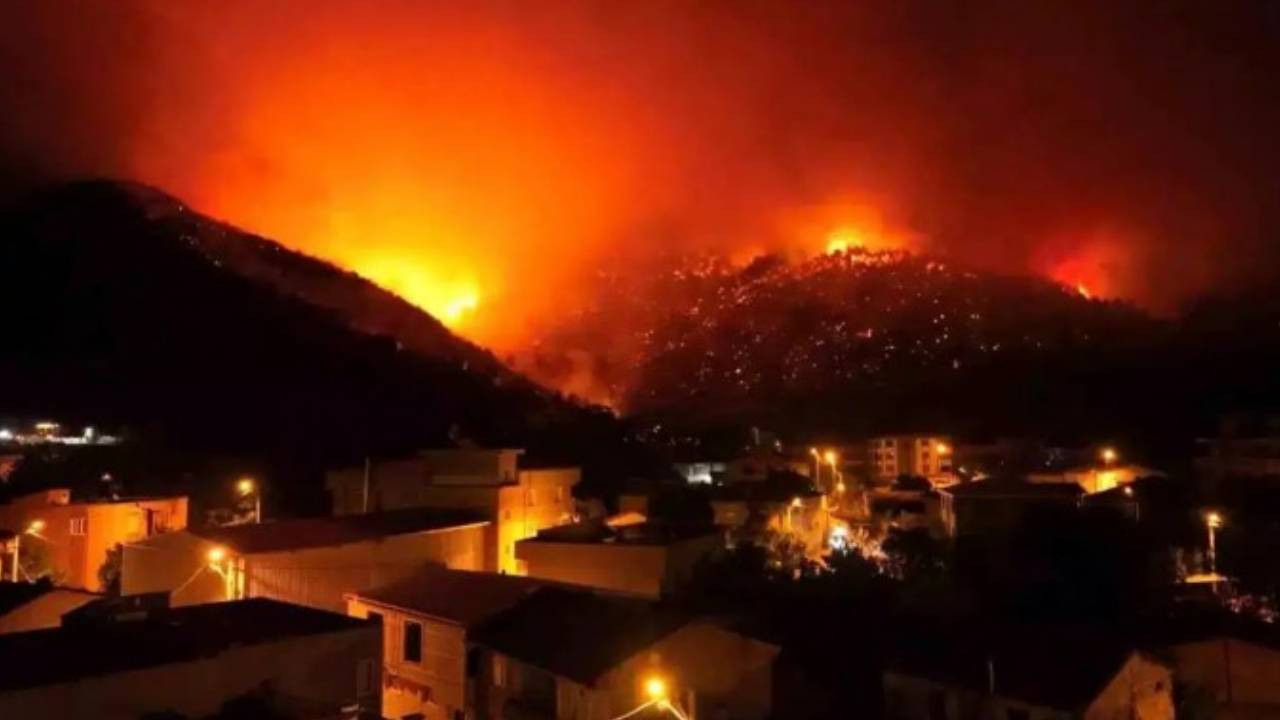 Yangında kalp krizi geçiren itfaiyeci hayatını kaybetti