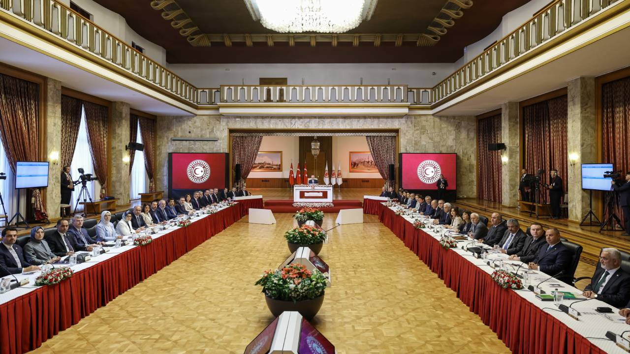 Komisyon, taslağı oy birliğiyle kabul etti