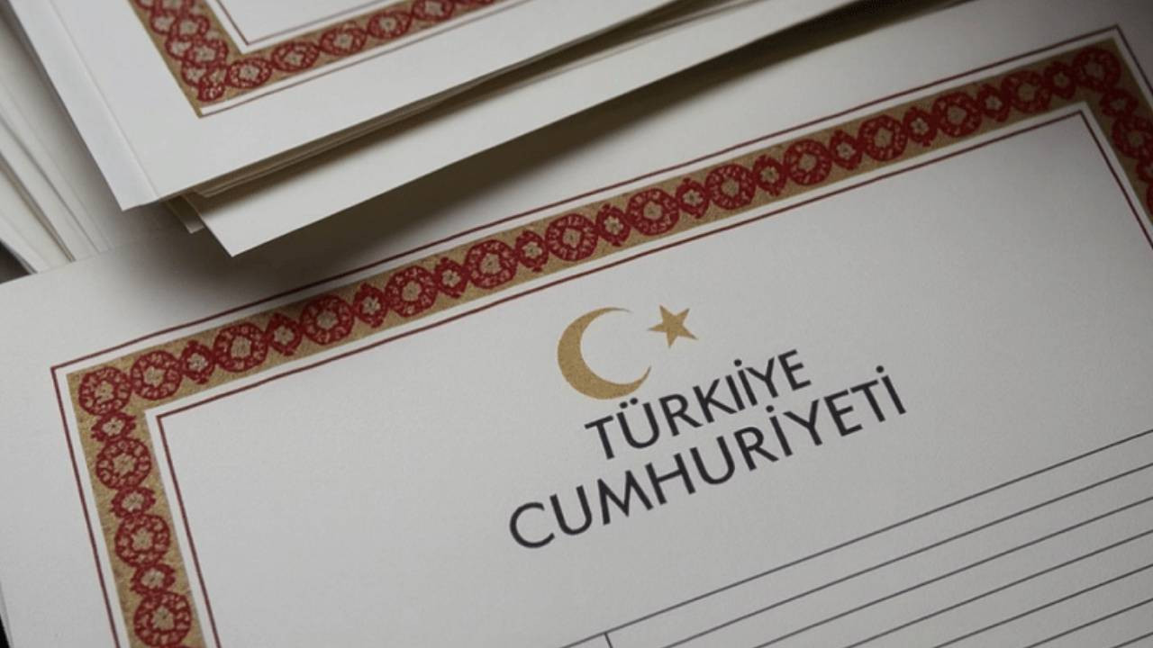 DEM Parti 'sahte diploma' skandalı için Meclis araştırması istedi