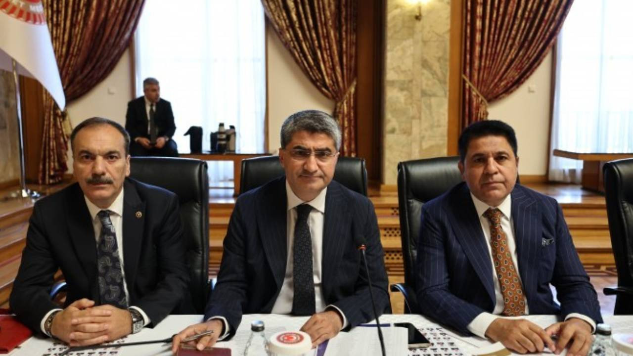DEVA Partisi'nden Ekmen: Sürecin ihtiyacı yasal düzenleme