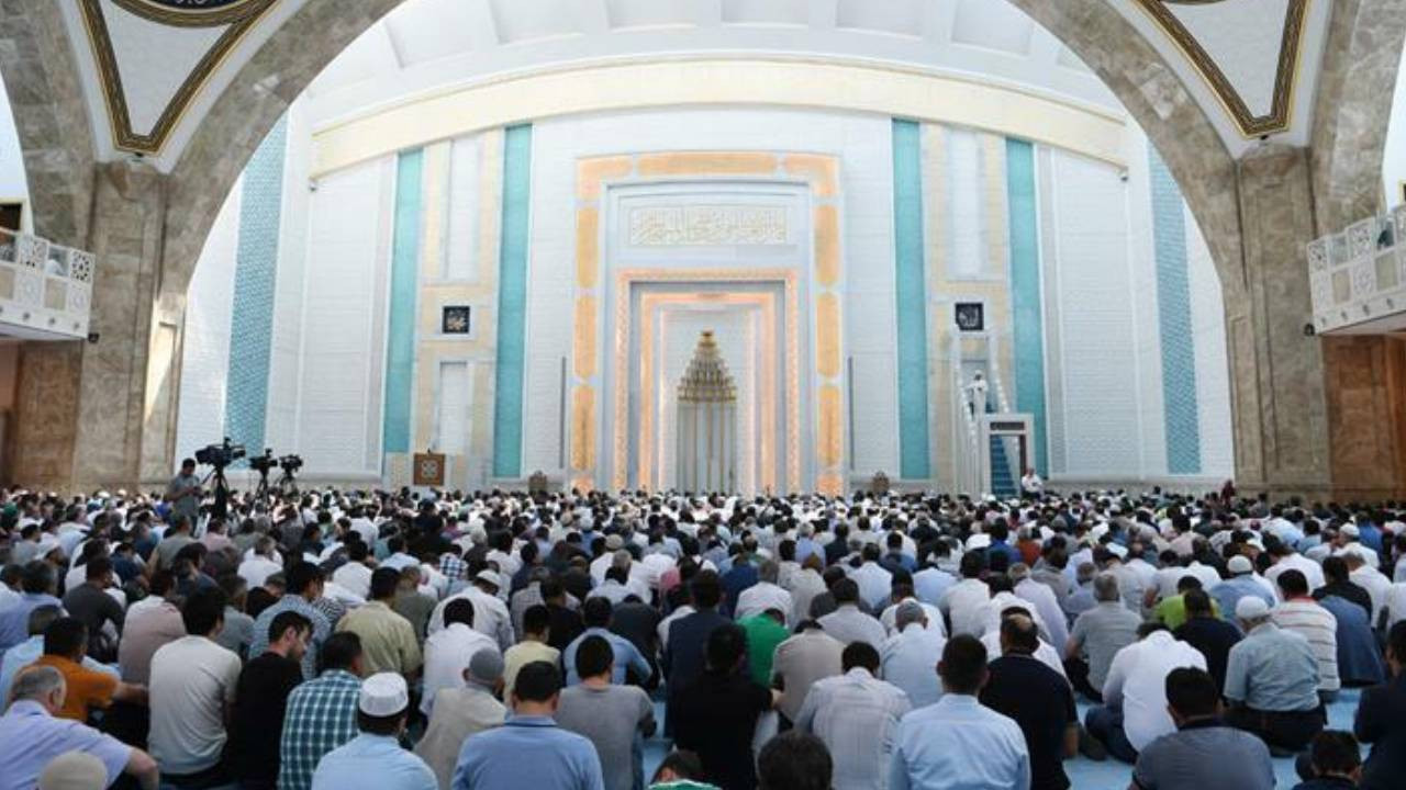 Diyanet 'Şeri hukuk'u savundu, kadınların miras hakkını hedef aldı... EŞİK'ten tepki: Diyanet Medeni Yasaya uymak zorunda