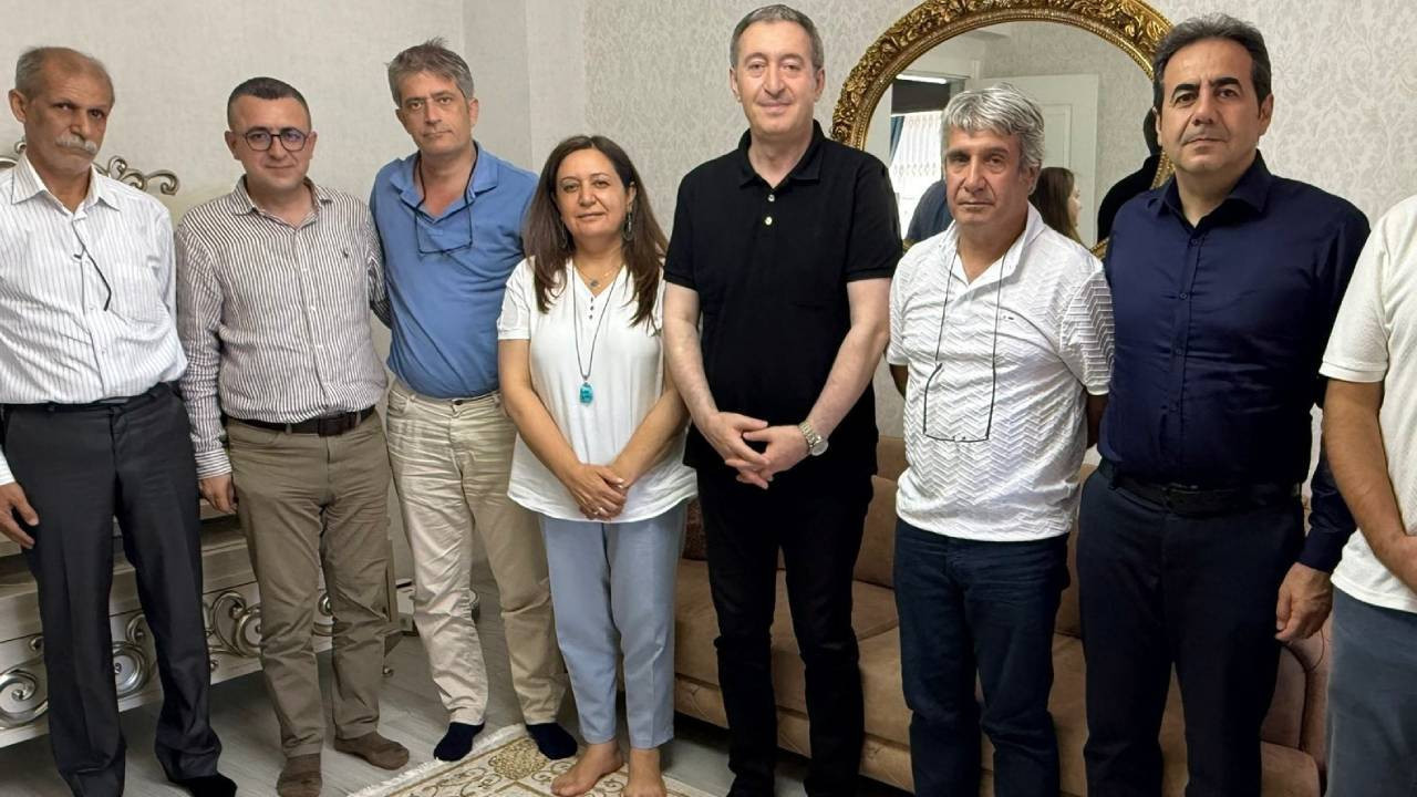 Bakırhan, İmralı Cezaevi’nden tahliye edilen Aktaş’ı ziyaret etti