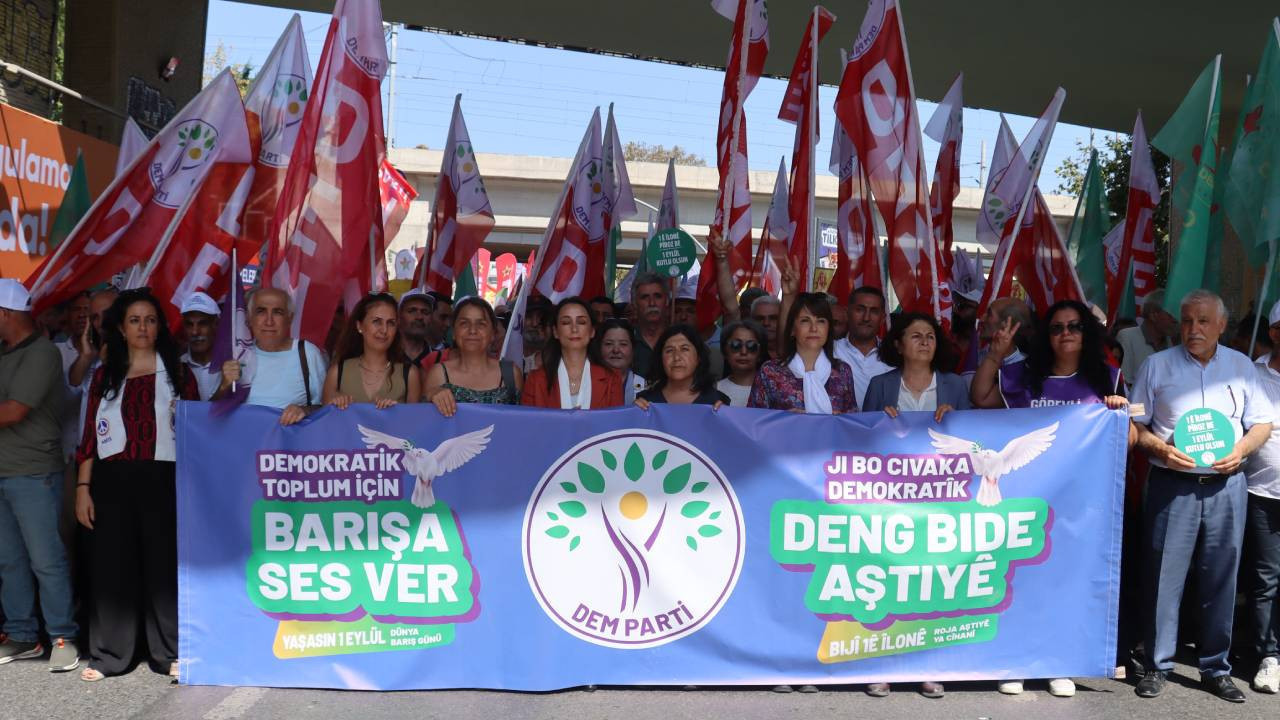 Kadıköy'de 1 Eylül mitingi... Hatimoğulları: İpe un seriliyorsa bunu kabul etmek mümkün değil