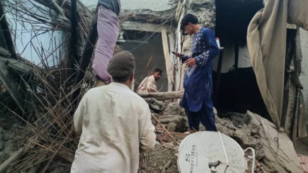 Afganistan'daki depremde can kaybı yükseliyor