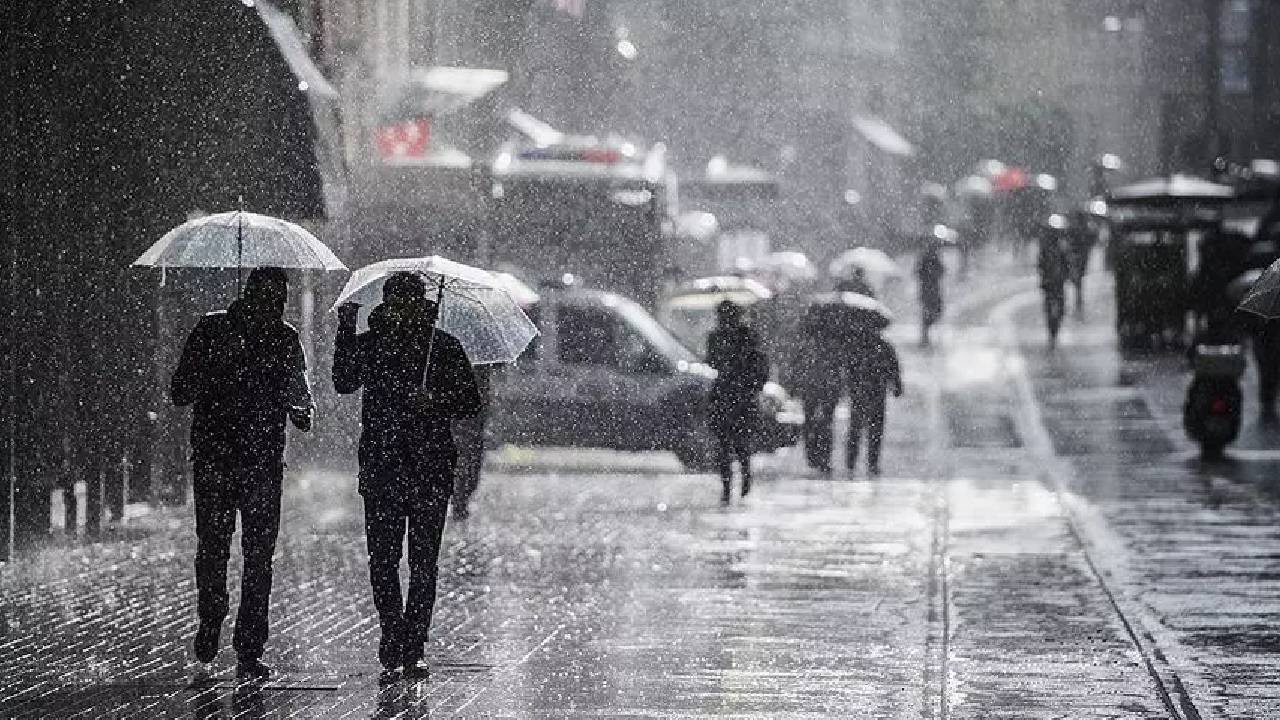 Yurdun kuzeybatı kesimlerinde görülecek gök gürültülü sağanak için sarı kod uyarısı verildi