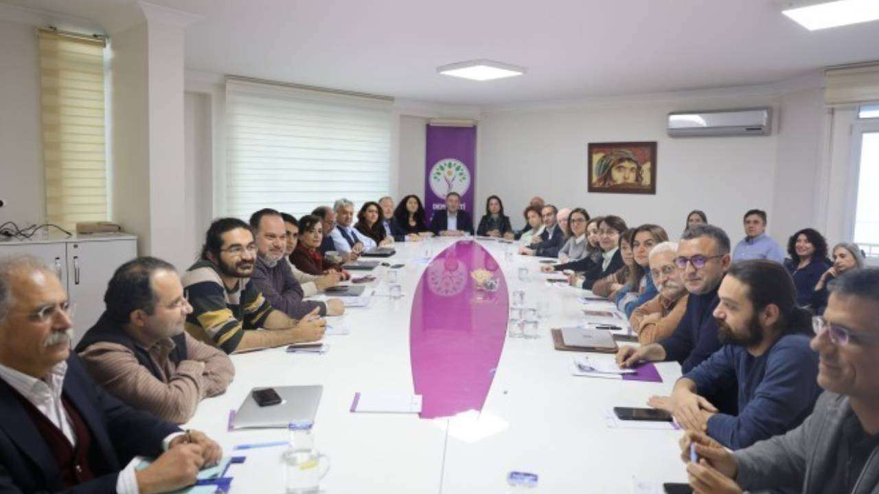 DEM Parti MYK toplandı: Gündemde İmralı görüşmesi ve CHP'ye operasyonlar var