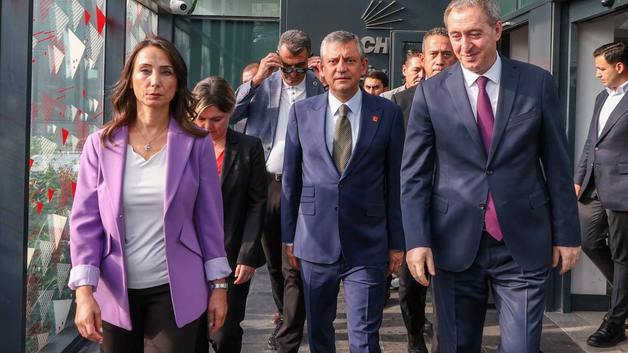 DEM Parti ile CHP görüşmesi... Bakırhan: Bu sadece bir dayanışma ziyareti değil, hukuksuzluğa karşı ortak bir tutum