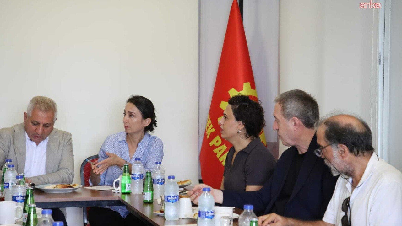 Aralarında DEM Parti ve TİP de var: Birçok siyasi parti temsilcisi İstanbul’da bir araya geldi
