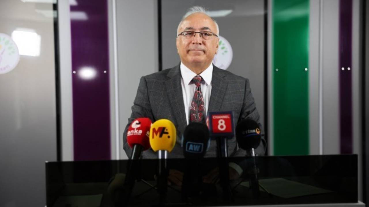 DEM Parti Bahçeli'nin sözlerine atıf yaptı: Kuşun çift kanatlı olması için Öcalan'ın özgürlüğü sağlanmalı