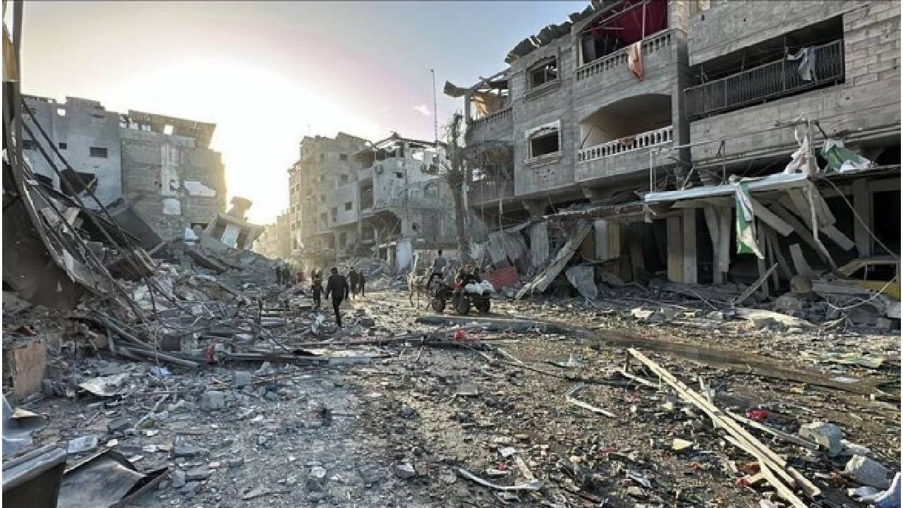 İsrail'in Gazze Şeridi'ne düzenlediği saldırılarda 61 kişi hayatını kaybetti