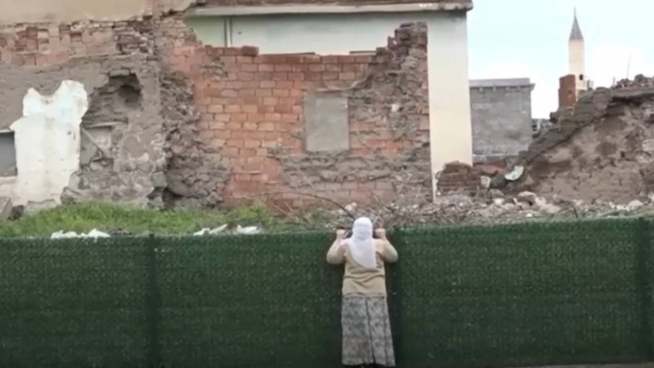 Sanatçı Jülide Kural’dan 'Barışa Sözcüm Var' videosu
