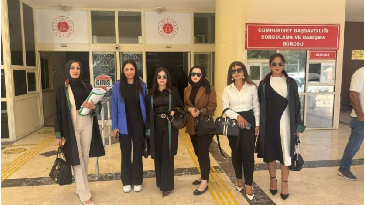 Cinsel istismar faili, tanık beyanları ve onca suç kaydına rağmen tutuksuz yargılanmaya devam edecek.