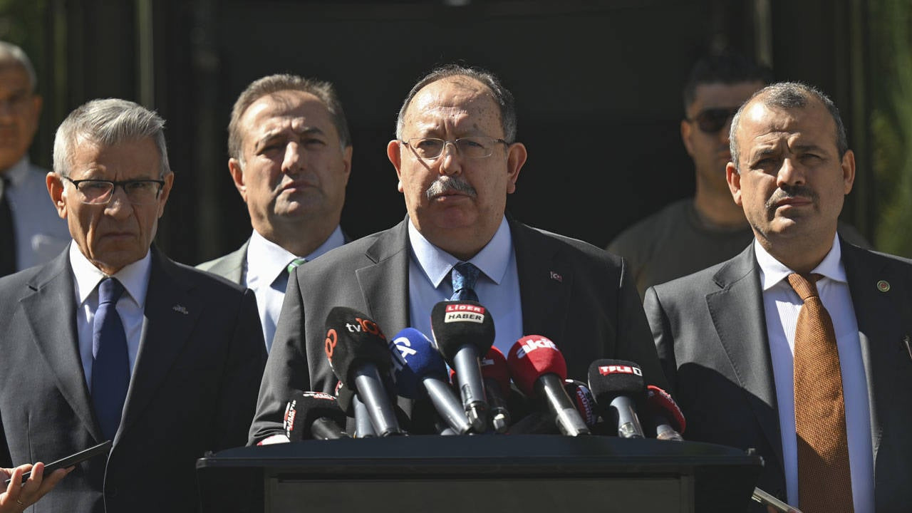 YSK, CHP İstanbul İl Kongresi'nin devam etmesine karar verdi