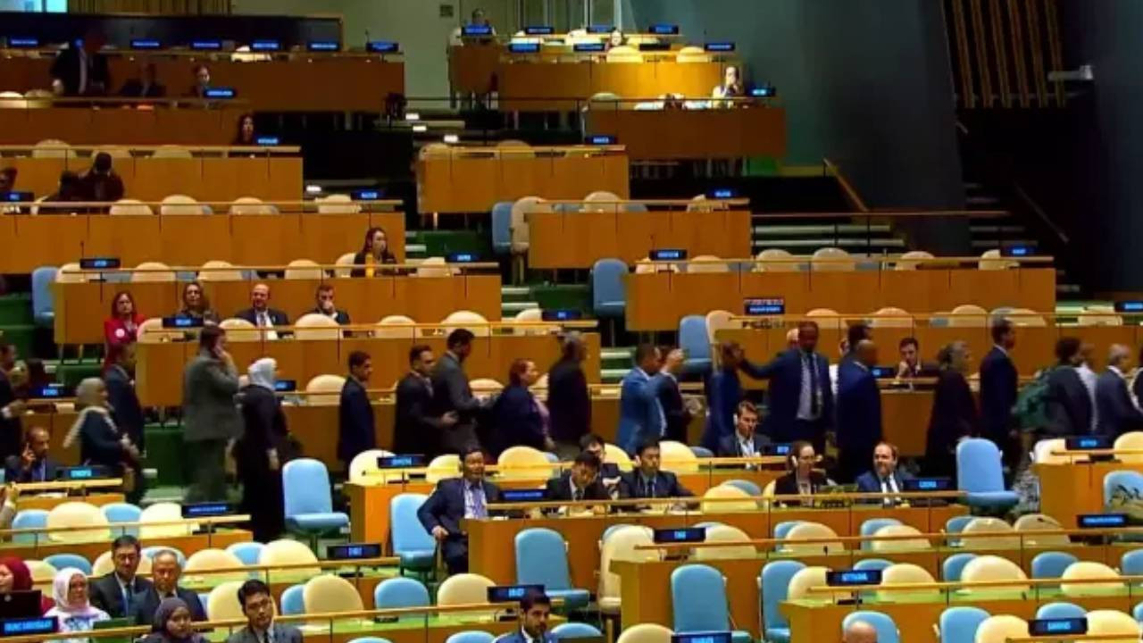 Netanyahu boş salona konuştu; BM Genel Kurulu'nda çok sayıda ülke temsilcisi salonu terk etti