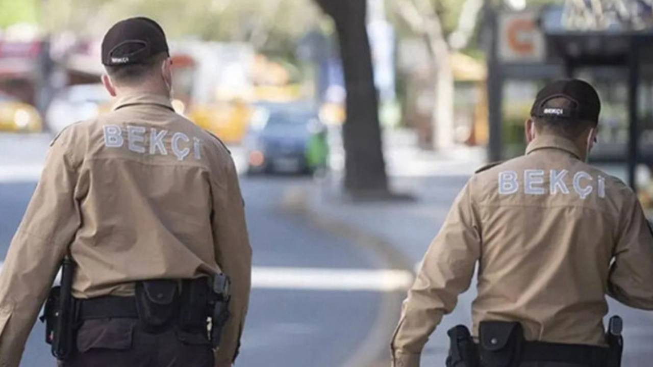 Okulda çıplak dolaşan bekçiye soruşturma