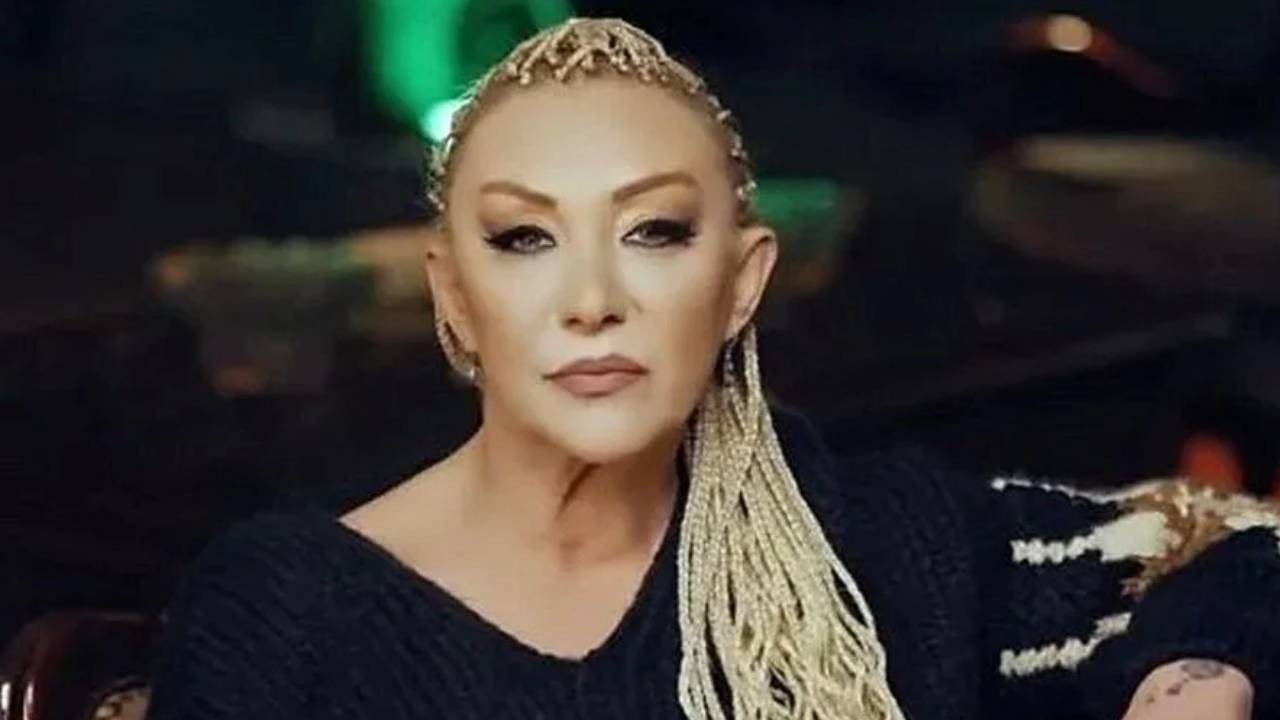 Sanatçı Güllü hayatını kaybetti