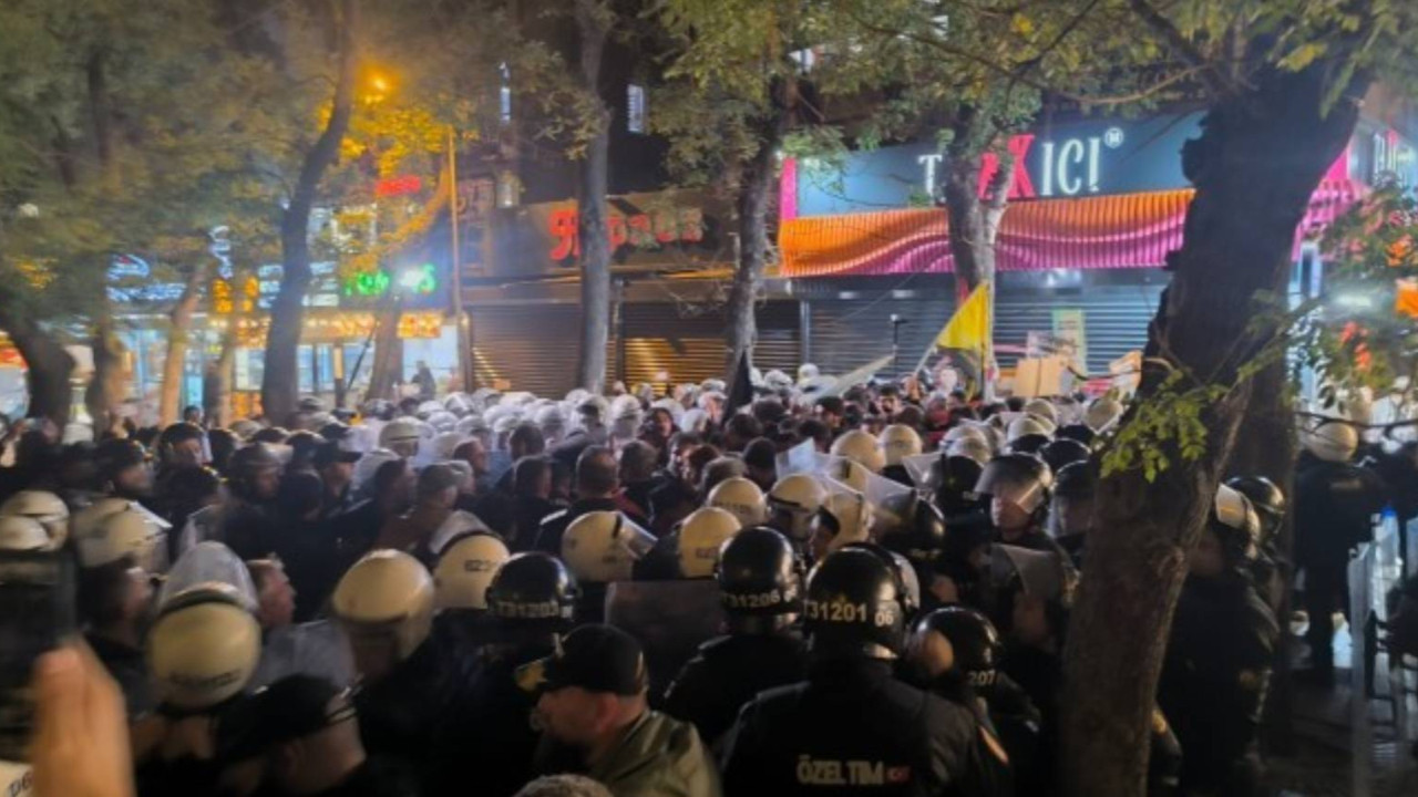 İsrail'in protesto edildiği eyleme polis saldırısı gerçekleştirildi, çok sayıda kişi gözaltına alındı