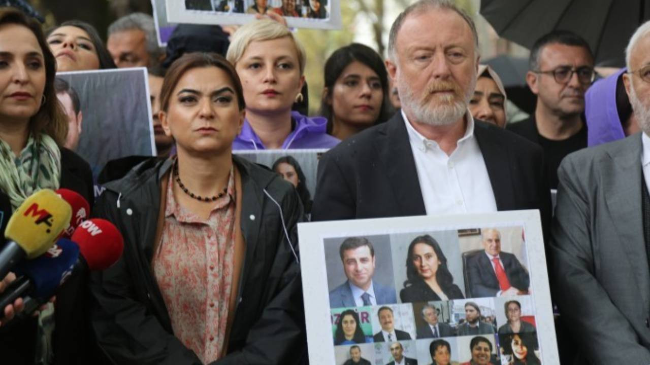 DEM Parti'den iktidara Kobane Davası tepkisi: Hukuksal ayak oyunları yapılıyor